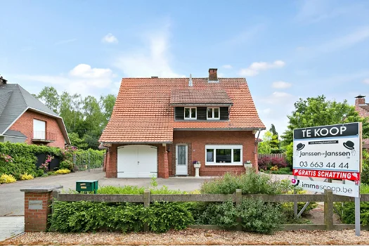 Charmant open bebouwd huis met 4 slaapkamers - 0