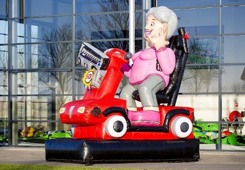 Sarah pop op scootmobiel te huur, landelijke bezorging mogelijk - 1