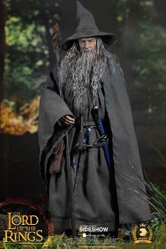 Asmus LOTR Gandalf action figure - 2