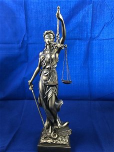 beeld van Justitia , justitia , kado