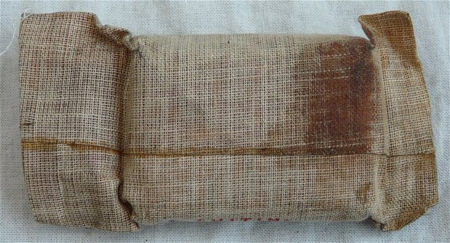 Verband Pakje / Verbandpäckchen, Wehrmacht / Heer, voor in uniformjasje, jaren'30/'40.(Nr.1) - 3