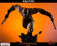 Gaming Heads God of War Statue 1/4 Lunging Kratos