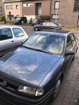 Opel vectra 1.6 GL - 2