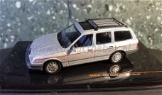 Ford Sierra Chia Estate zilver 1/43 Ixo V687