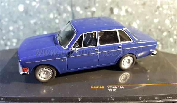 Volvo 144 1972 blauw 1/43 Ixo V692 - 0