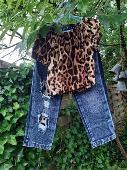 Luipaardprint spijkerbroek en shirt - 0