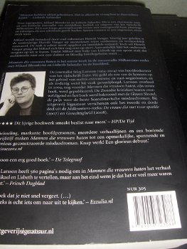 Stieg Larsson-Millennium Trilogie beataande uit drie delen met i totaal 1779 blz. - 1