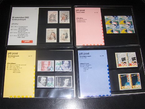 70 mapjes met Nederlandse postzegels uit de jaren 1982-1990- Eerste deel - 2