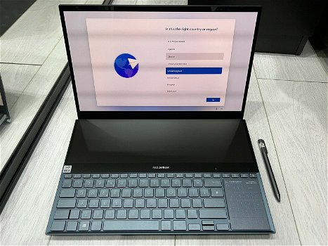 ASUS Zenbook Pro UX581L 15.6” 4K OLED 1TB For Sale - 6