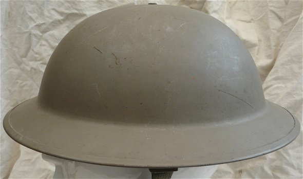 Helm Nederlands, BB (Bescherming Bevolking), type: MK II, model: Brodie, maat: 56, 1956.(Nr.3) - 3
