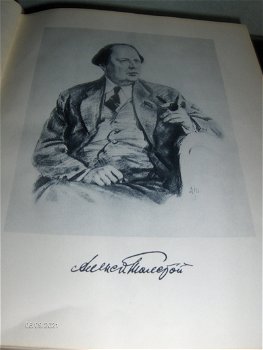 Aleksej Tolstoi-Peter de Eerste-Drie delen in twee Boeken-1008 blz.. Uitgegeven rond 1930. - 1