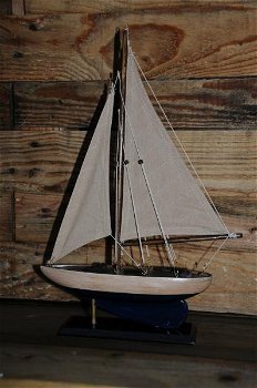 Zeilboot , boot , houten boot met stof , kado - 2