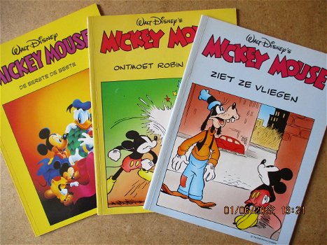 adv6622 mickey mouse foodbook - 0