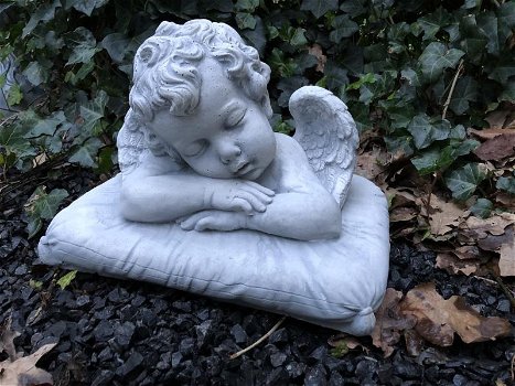 slapende engel , engel , tuinbeeld - 2