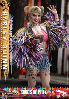 HOT DEAL Hot Toys Harley Quinn Caution Tape Jacket Version MMS566 - 3