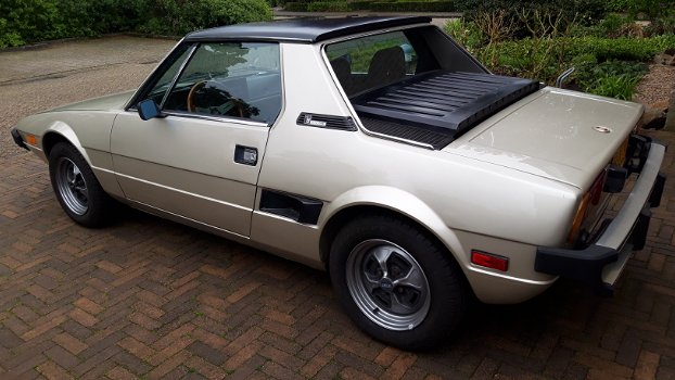 Fiat x1/9 1.3L US 1979 in goede staat - 3