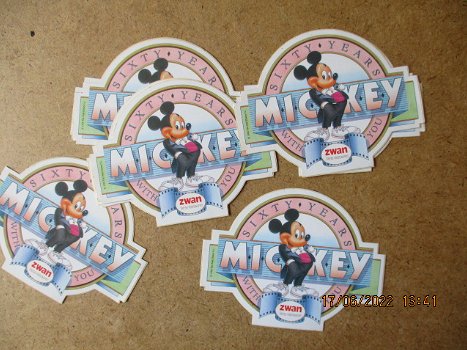 adv6706 mickey mouse sticker - 0