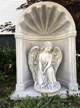 bidkappel , kapel engelbeeld , tuinbeeld - 0