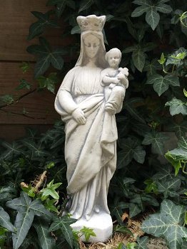 Heilige Maria met kindje Jezus , tuinbeeld - 0