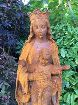tuinbeeld Heilige Maria met kindje Jezus - 1