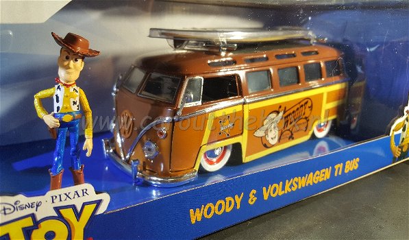 Woody & VW T1 bus 1:24 Jada - 2