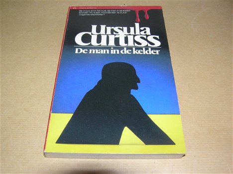 De Man in de Kelder -Ursula Curtiss - 0