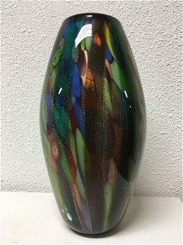 Glazen vaas,handwerk uit glasblazerij,vakwerk-decoratie - 0