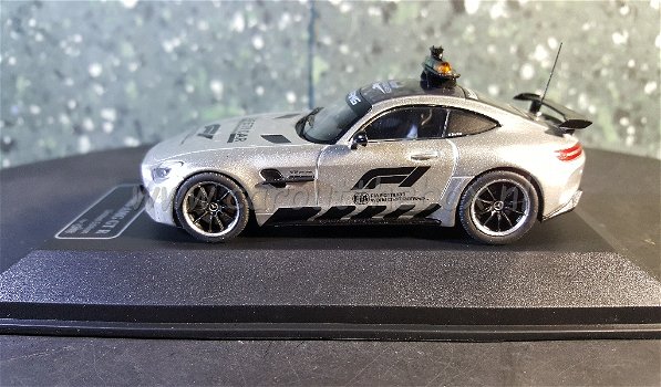 Mercedes Benz AMG GT-R safety car 1:43 CMR - 0