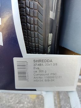 BMX Buitenband 20 inch Schwalbe Shredda Evolution vouwbaar 37-451 - 2