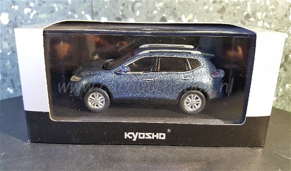 Nissan X-Trail (T32) blauw 1:43 Kyosho - 3