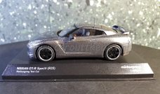 Nissan GT-R SpecV (R35) grijs 1:43 Kyosho