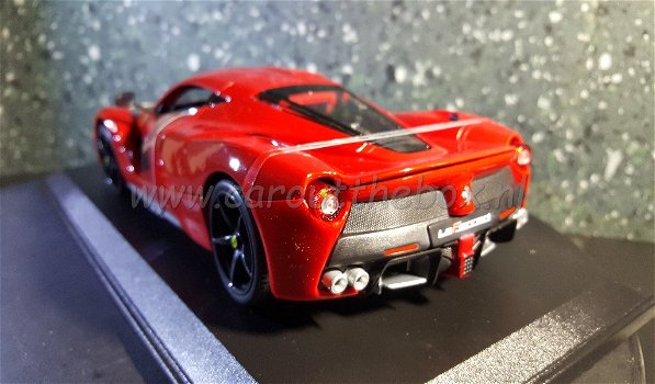 Ferrari LaFerrari rood 1:18 Bburago - 1