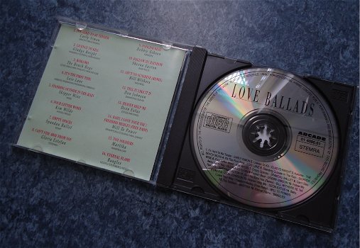 Te koop de originele verzamel-CD Love Ballads van Arcade. - 2