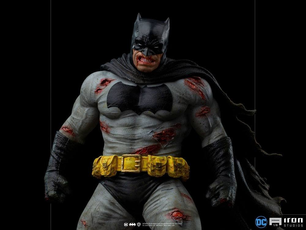 HOT DEAL - Iron Studios Batman The Dark Knight Returns Diorama - Afbeelding 5