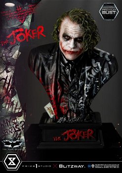 Prime 1 Studio The Dark Knight Joker Bust PBDC-08 - 6