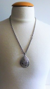 Vintage collier met opengewerkte hanger - 2