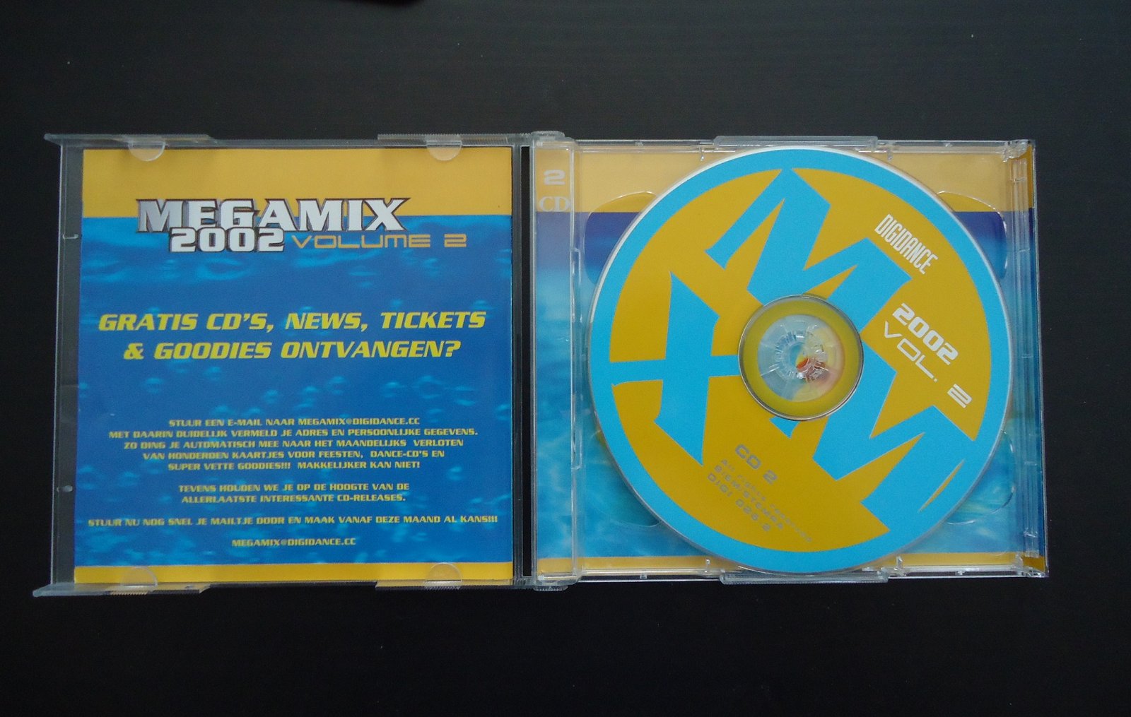 Te koop de originele CD Megamix 2002 Volume 2 van Digidance. - Afbeelding 8