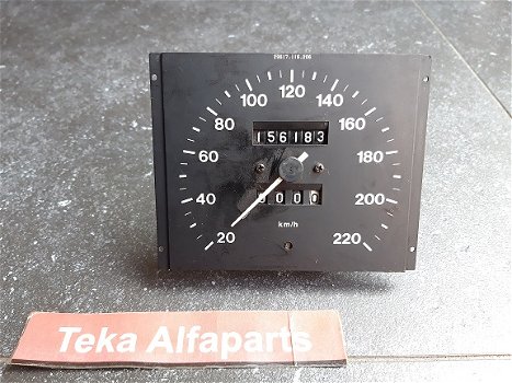 Alfa Romeo 75 1.8 IE Snelheidsmeter Tachometer Speedometer 60790063 Used - 0