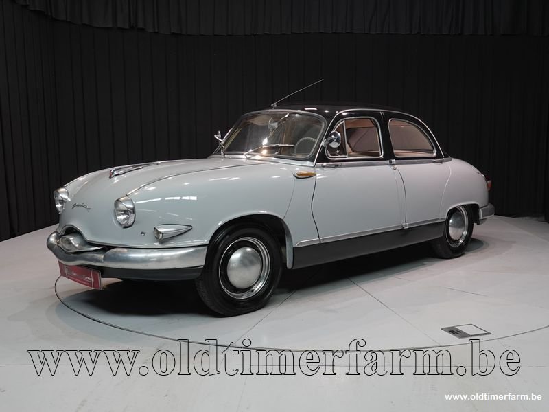 Panhard Dyna '57 - nr. 1