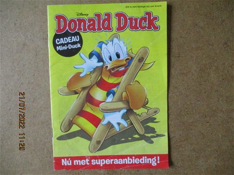 adv6795 donald duck promo 1 - 0