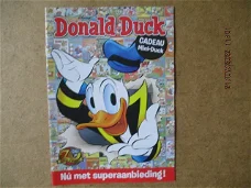  adv6810 donald duck promo 2