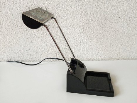 zwart verstelbare tafellamp en pennenbakje - 2