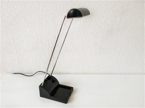 zwart verstelbare tafellamp en pennenbakje - 3