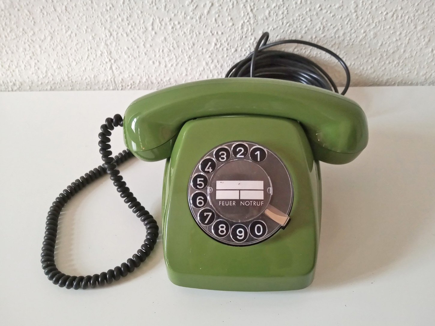 retro groene telefoon met draaischijf - nr. 1
