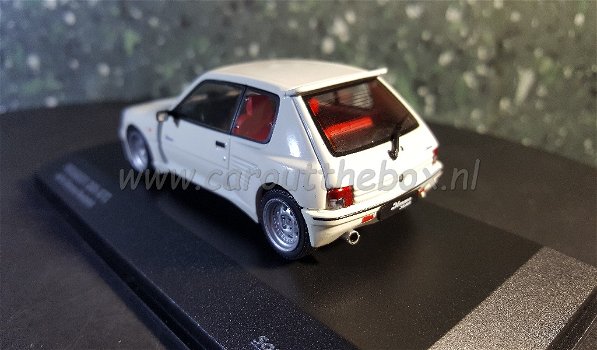 Peugeot 205 DIMMA wit 1:43 Solido - 2