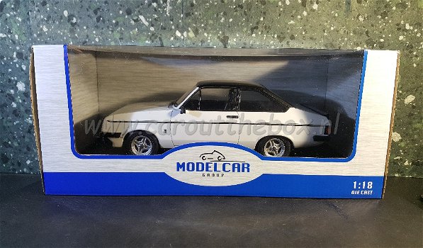 Ford Escort MKII RS 2000 wit 1:18 MCG - 3