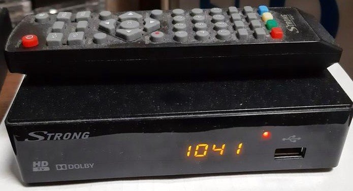 Strong SRT-8202 Digitale Radio ontvanger Free to air DVB T2 - nr. 1