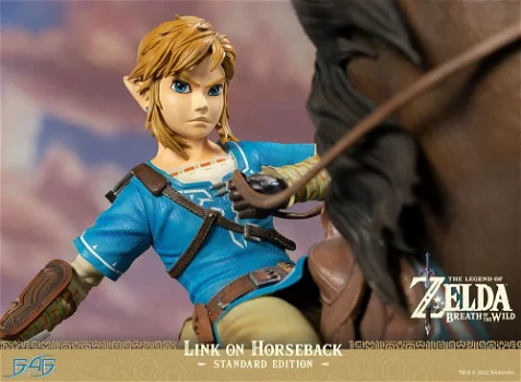First 4 Figures The Legend of Zelda Breath of the Wild Link on Horseback - 1