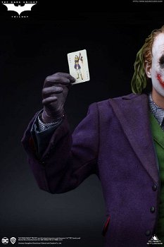 Queen Studios The Dark Knight Statue Heath Ledger Joker - 6