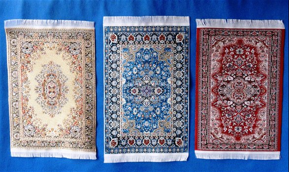 poppenhuis 1:12 - Oosters of Turks geweven tapijtje kies uit 3 kleuren rood of blauw of beige - 0